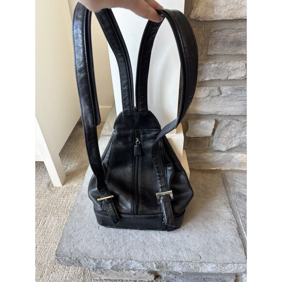 Tignanello Leather Sling Backpack Black Pocket Travel Minimal Festival - Picture 4 of 10